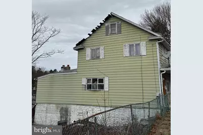 6 W Walnut Street, Middleport, PA 17953 - Photo 3