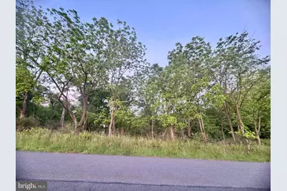 1462 W Wynonah Drive, Auburn, PA 17922 - Photo 1