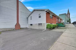 22 W Cherry St, Shenandoah, PA 17976 - Photo 19