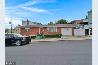 22 W Cherry Street, Shenandoah, PA 17976 - Photo 3