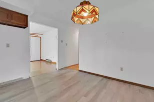 22 W Cherry St, Shenandoah, PA 17976 - Photo 9