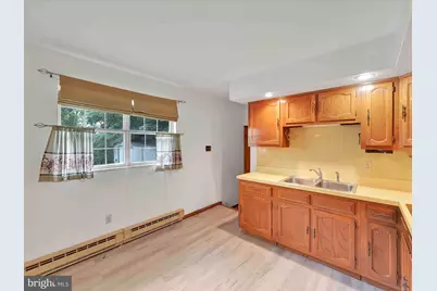 22 W Cherry Street, Shenandoah, PA 17976 - Photo 13