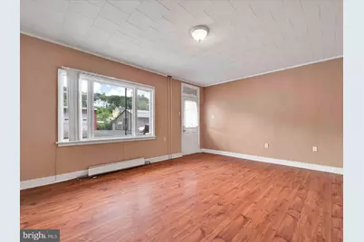 241 Peacock Street, Pottsville, PA 17901 - Photo 5