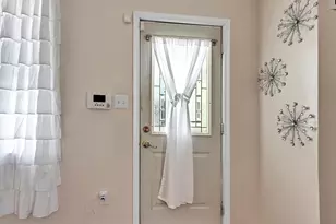 125 W Washington St, Shenandoah, PA 17976 - Photo 5