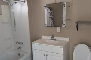 212 W Market St, Pottsville, PA 17901 - Photo 13