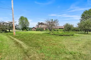 672 Schuylkill Mountain Rd, Schuylkill Haven, PA 17972 - Photo 5