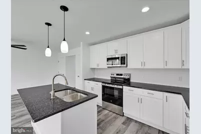 220 W High Street, Frackville, PA 17931 - Photo 11