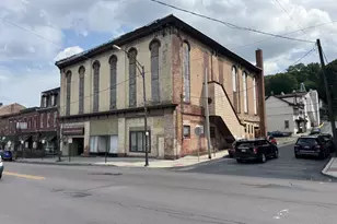 628 Centre St, Ashland, PA 17921 - Photo 1