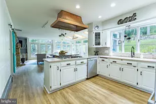 1621 Howard Ave, Pottsville, PA 17901 - Photo 33