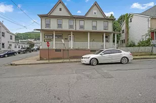 300 Penn St, Tamaqua, PA 18252 - Photo 3