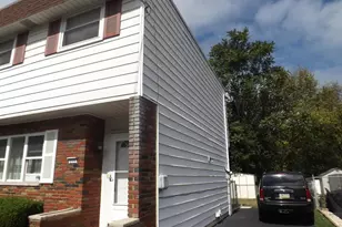 211 E Bacon St, Pottsville, PA 17901 - Photo 3