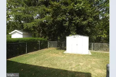 211 E Bacon Street, Pottsville, PA 17901 - Photo 5