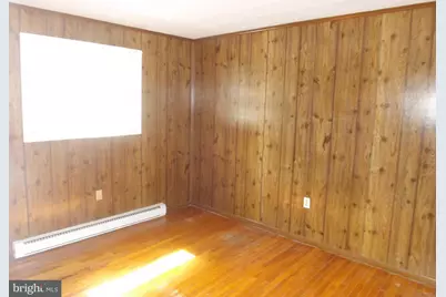 211 E Bacon Street, Pottsville, PA 17901 - Photo 21