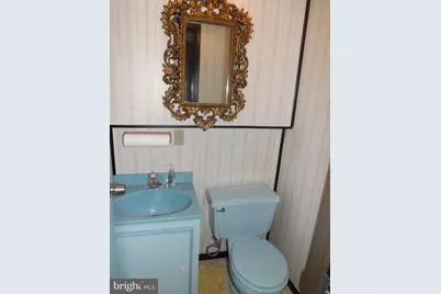 211 E Bacon Street, Pottsville, PA 17901 - Photo 25