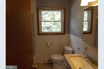 211 E Bacon Street, Pottsville, PA 17901 - Photo 15