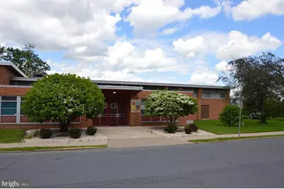 2300 Mahantongo Street, Pottsville, PA 17901 - Photo 1