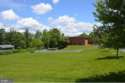 2300 Mahantongo Street, Pottsville, PA 17901 - Photo 5