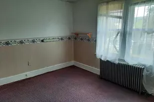 52 E Line St, Tremont, PA 17981 - Photo 5