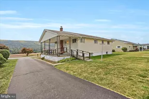 616 W Maple St, Valley View, PA 17983 - Photo 3