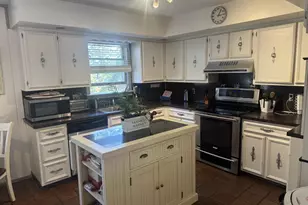 360 Ohio Ave, Shenandoah, PA 17976 - Photo 7