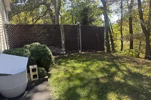 360 Ohio Ave, Shenandoah, PA 17976 - Photo 5