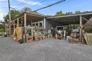 22 Hughes St, New Ringgold, PA 17960 - Photo 23