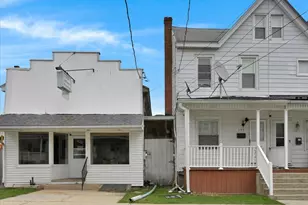 135 S 2nd St, Frackville, PA 17931 - Photo 1