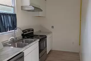 101 S 2nd St, Saint Clair, PA 17970 - Photo 5