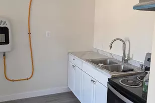 101 S 2nd St, Saint Clair, PA 17970 - Photo 9