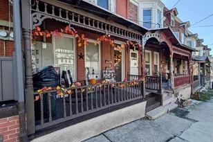 242 E Mauch Chunk St, Tamaqua, PA 18252 - Photo 3