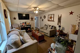 242 E Mauch Chunk St, Tamaqua, PA 18252 - Photo 5