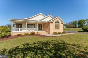 51 S Red Oak Terrace, New Ringgold, PA 17960 - Photo 3