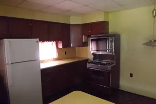 233 S South St, Minersville, PA 17954 - Photo 17