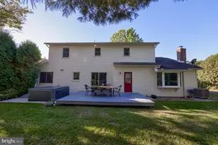 1027 Ridgeview Dr, Orwigsburg, PA 17961 - Photo 9