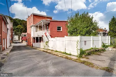 621 W Market Street, Pottsville, PA 17901 - Photo 27