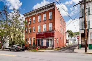 621 W Market St, Pottsville, PA 17901 - Photo 3