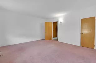 219 S 3rd St, Saint Clair, PA 17970 - Photo 23