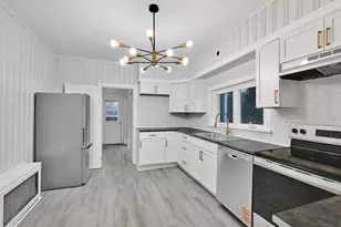 344 E Bacon St, Pottsville, PA 17901 - Photo 11