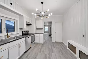 344 E Bacon St, Pottsville, PA 17901 - Photo 13