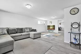 142 S Middle St, Frackville, PA 17931 - Photo 3