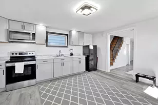 142 S Middle St, Frackville, PA 17931 - Photo 7