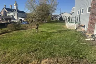 142 S Middle St, Frackville, PA 17931 - Photo 25