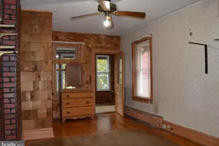 1344 W Norwegian St, Pottsville, PA 17901 - Photo 9