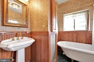 518 E Broad St, Tamaqua, PA 18252 - Photo 35