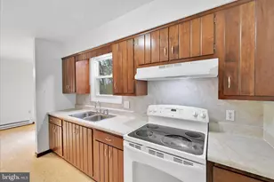 140 - 141 Navajo Dr, Auburn, PA 17922 - Photo 9