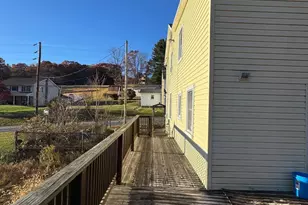 522 Forest Ln, Pottsville, PA 17901 - Photo 9