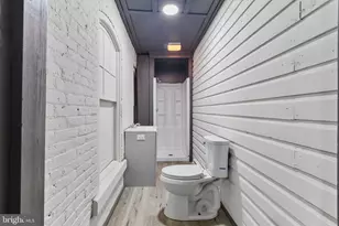 25 W Coal St, Shenandoah, PA 17976 - Photo 15