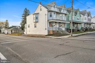 52 S 2nd St, Frackville, PA 17931 - Photo 1