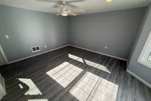 308 E Main St, Girardville, PA 17935 - Photo 15