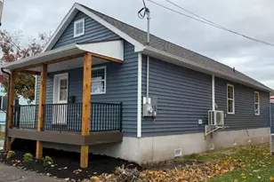 153 N Tulpehocken St, Pine Grove, PA 17963 - Photo 3